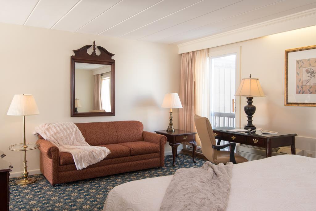 Middlebury Inn Экстерьер фото